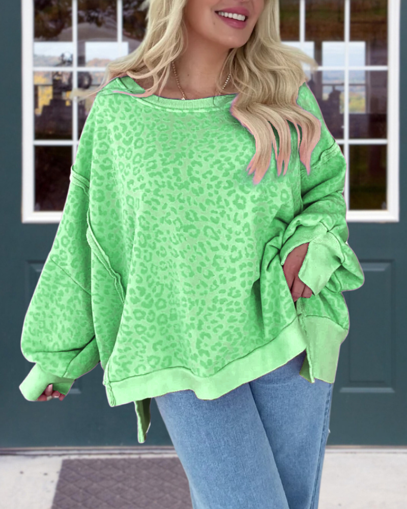 Oversized Stylish Leopard Sweatshirt