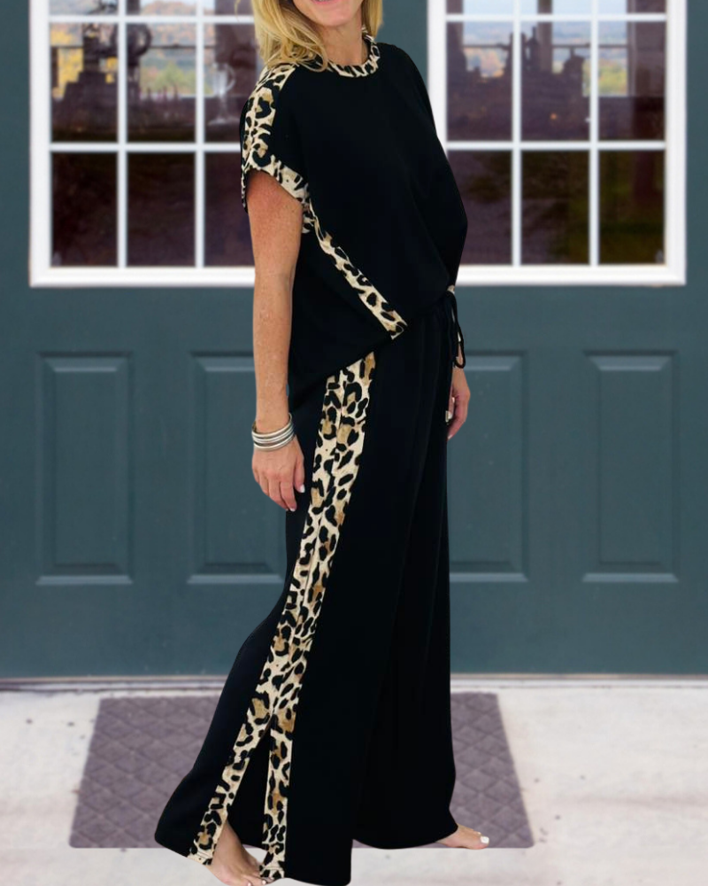 Stylish Leopard Trimmed Set
