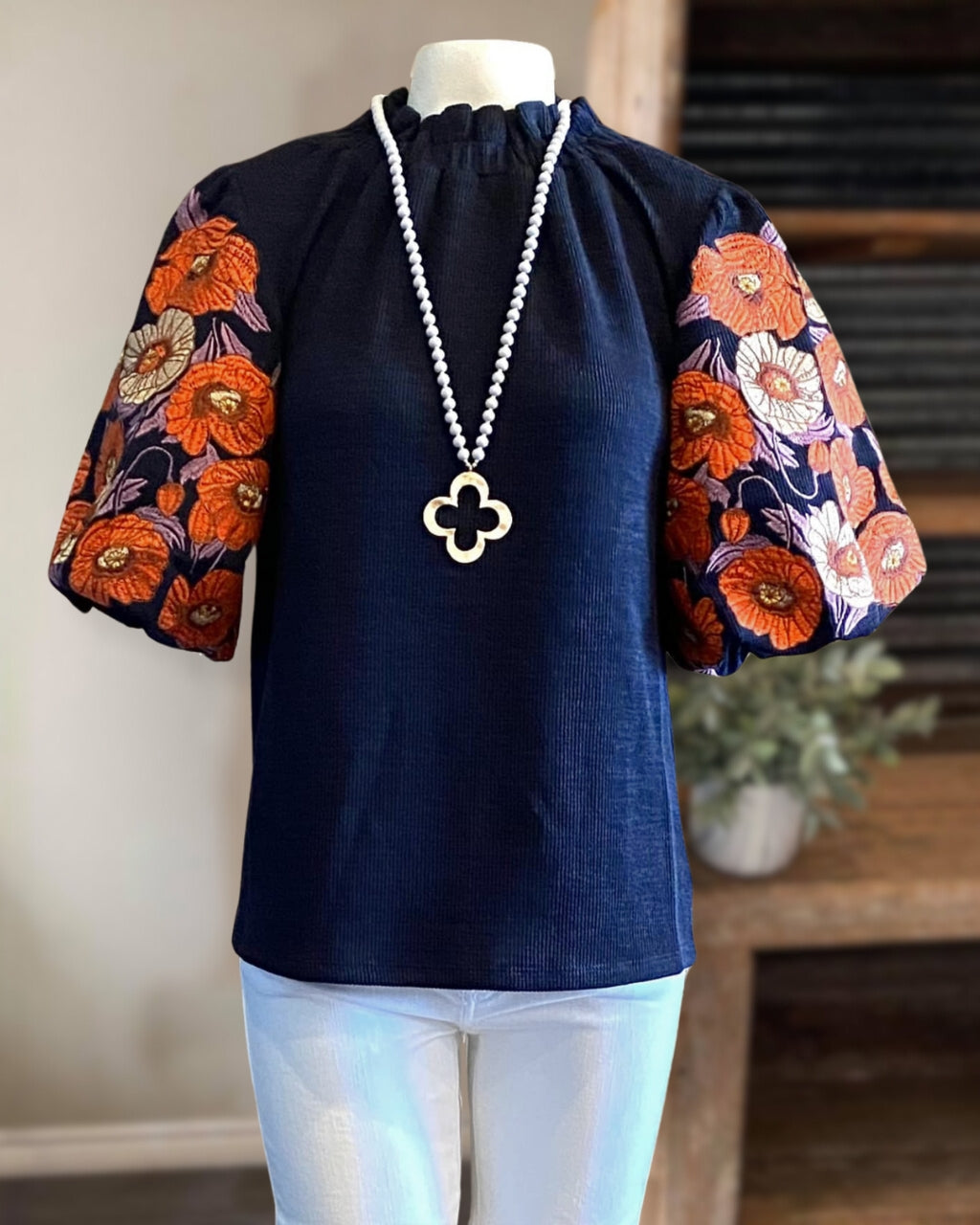 Embroidered Puff Sleeve Top