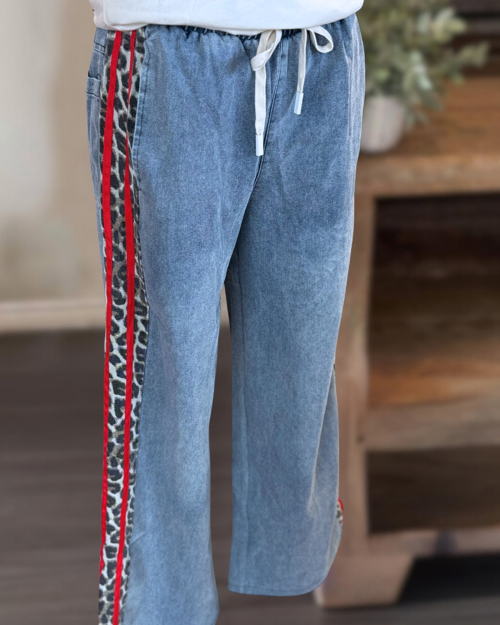 Leopard Wide-Leg Denim Pants