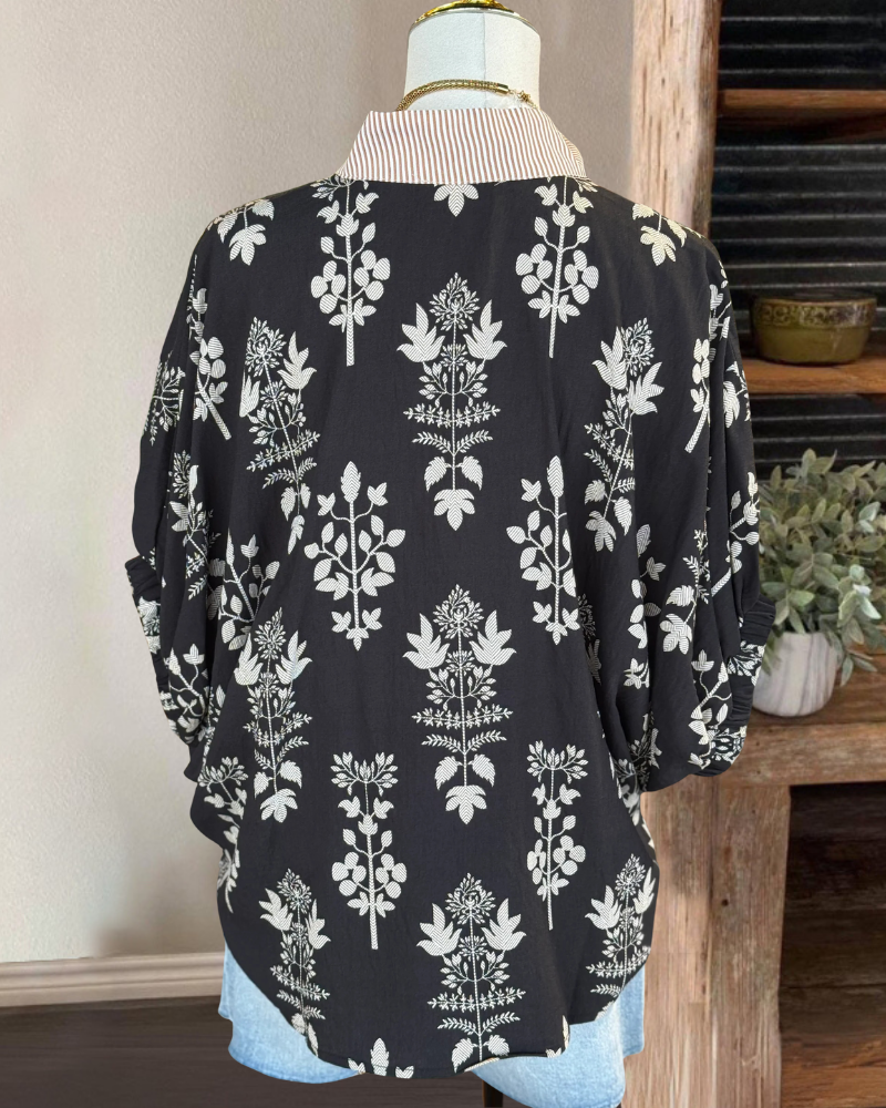 Botanical Pattern V-neck Top